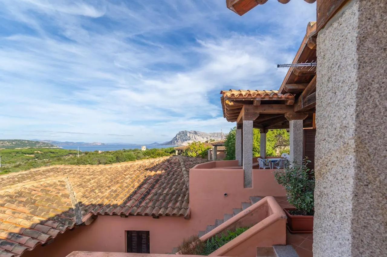 Iss Travel, Panoramic Coda Cavallo Cottages - 10 Km From San Teodoro San Teodoro