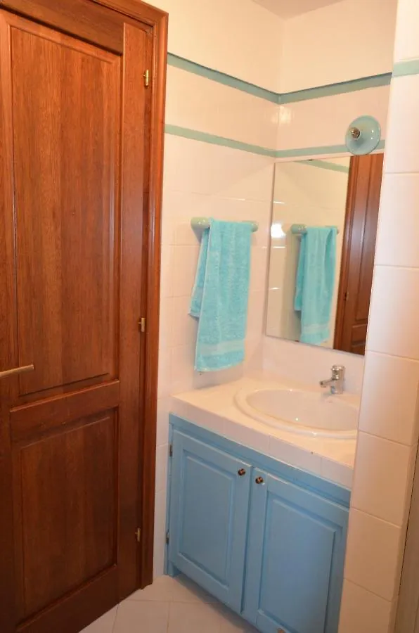 Iss Travel, Panoramic Coda Cavallo Cottages - 10 Km From San Teodoro San Teodoro  Apartment